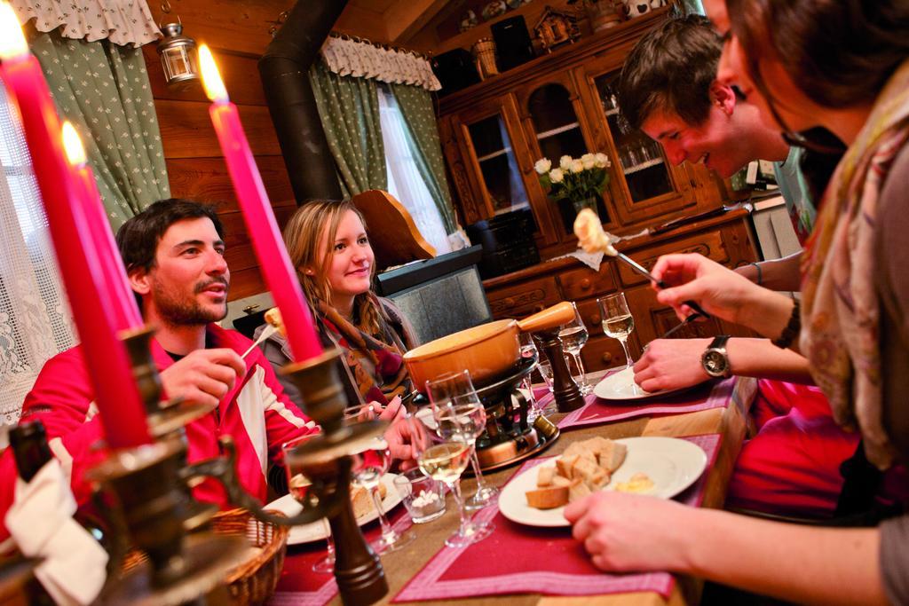 Wiler Alpenhotel Zur Wildi Lauchernalp מראה חיצוני תמונה