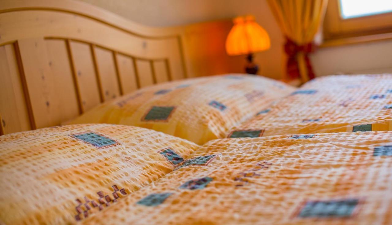 Wiler Alpenhotel Zur Wildi Lauchernalp מראה חיצוני תמונה